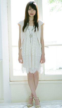 戸田恵梨香